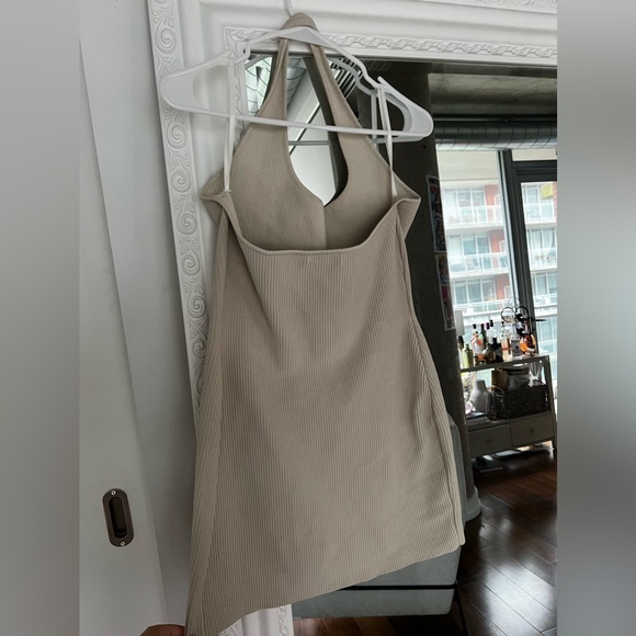 Babaton sculpt knit haulter dress size Large - Picture 11 of 12